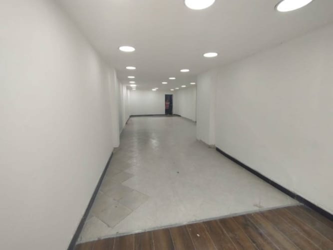 Local en arriendo en San Benito, Medellín, 110 m² · foto 3 de 6