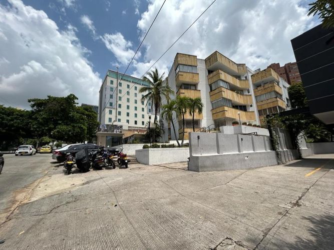 Edificio en venta en Altos Del Prado, Barranquilla, 1571 m² · foto 3 de 20