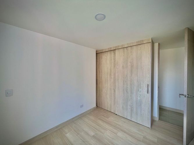 Apartamento de 2 alcobas en venta en La Doctora, Sabaneta, 72 m² · foto 9 de 20