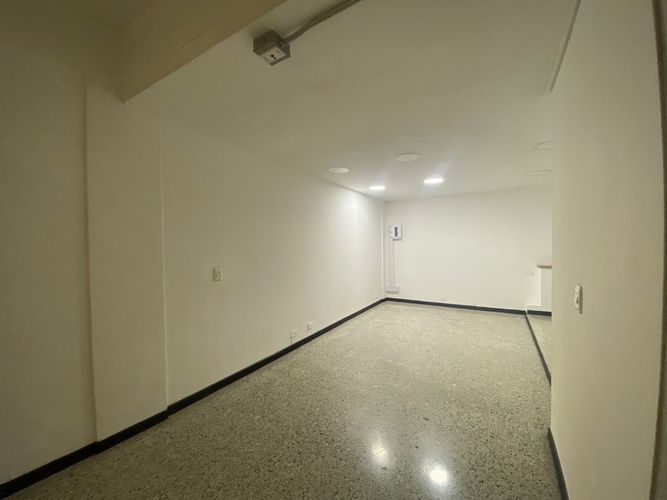 Oficina en arriendo en Villagrande, Envigado, 90 m² · foto 5 de 7