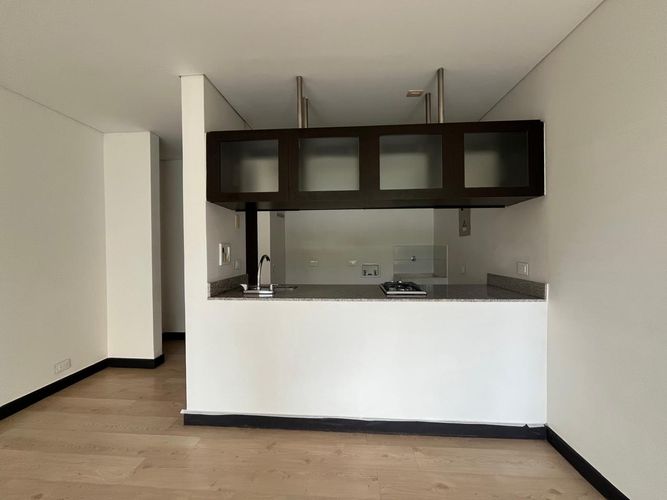 Oficina en arriendo en El Poblado, Medellín, 45 m² · foto 6 de 10