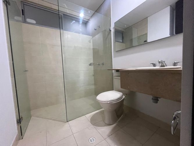 Oficina en arriendo en El Poblado, Medellín, 45 m² · foto 10 de 10