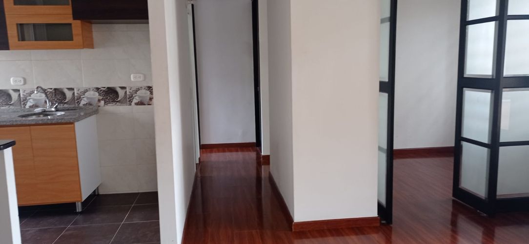 Apartamento de 2 alcobas en venta en El Hato, Funza, 55 m² · foto 4 de 12