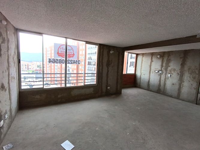 Apartamento de 2 alcobas en venta en San Pedro, Madrid, 56 m² · foto 2 de 19