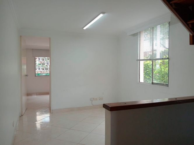 Casa de 3 alcobas en arriendo en La America, Medellín, 150 m² · foto 8 de 20