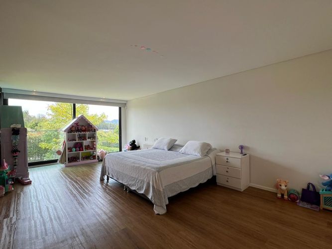 Casa de 3 alcobas en venta en Guayabito, Rionegro, 736 m² · foto 10 de 17