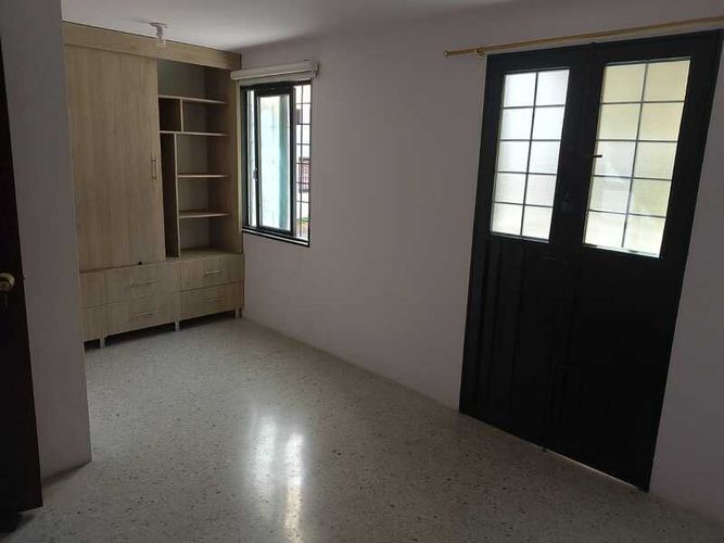 Casa de 4 alcobas en venta en Las Mercedes, Marinilla, 135 m² · foto 7 de 11