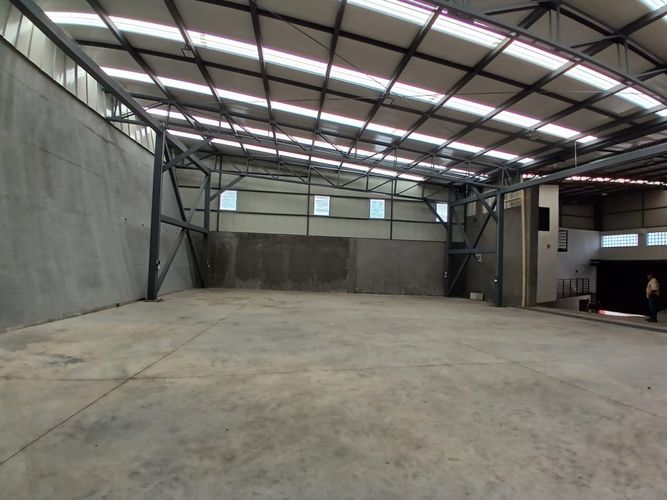 Bodega en arriendo en Remigio Antonio Canarte, Pereira, 530 m² · foto 4 de 17