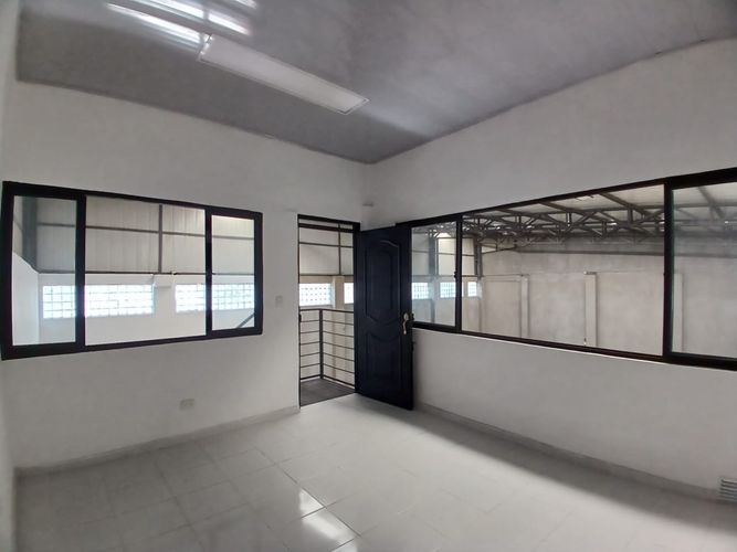 Bodega en arriendo en Remigio Antonio Canarte, Pereira, 530 m² · foto 14 de 17
