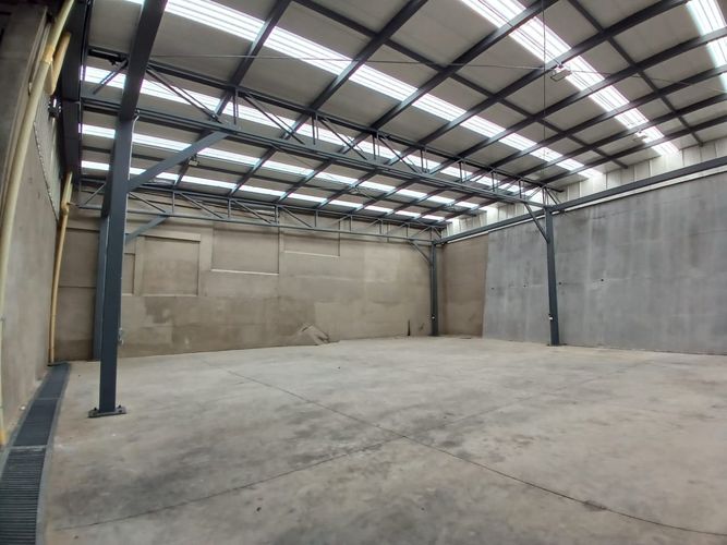 Bodega en arriendo en Remigio Antonio Canarte, Pereira, 530 m² · foto 3 de 17