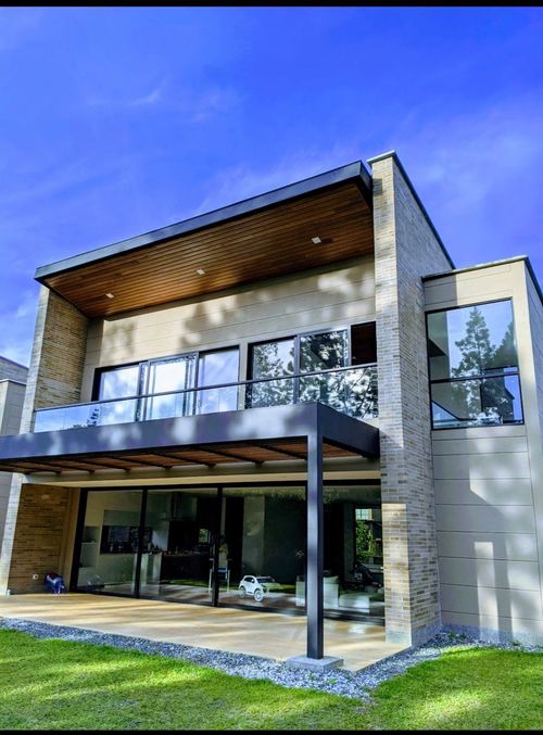 Casa de 4 alcobas en venta en Llano Grande, Rionegro, 225 m² · foto 3 de 17