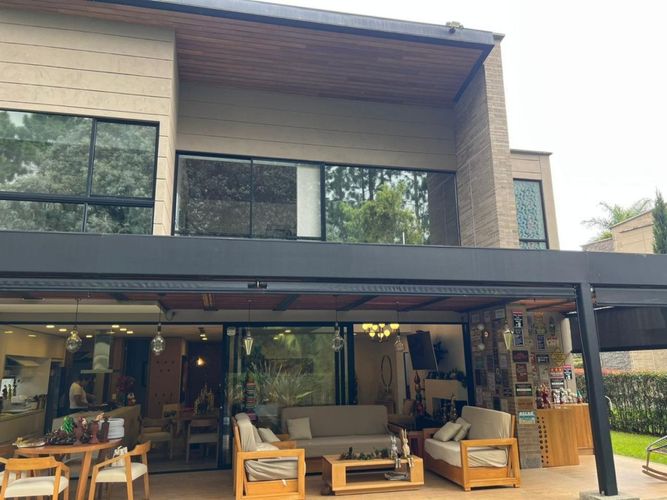 Casa de 4 alcobas en venta en Llano Grande, Rionegro, 225 m² · foto 4 de 17