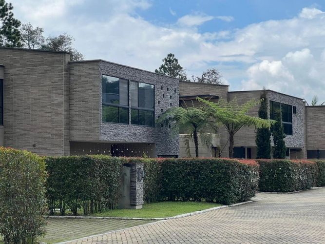 Casa de 4 alcobas en venta en Llano Grande, Rionegro, 225 m² · foto 13 de 17