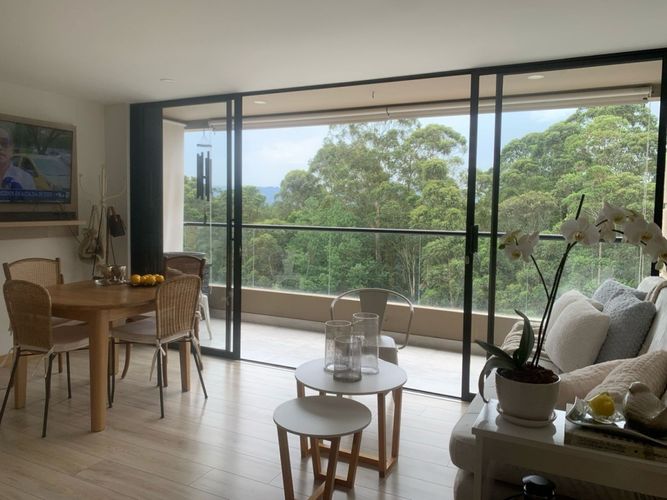Apartamento de 1 alcoba en venta en Llano Grande, Rionegro, 56 m² · foto 5 de 11