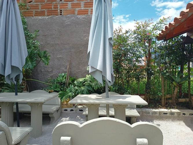 Casa de 6 alcobas en venta en El Tambo, La Ceja, 510 m² · foto 23 de 24