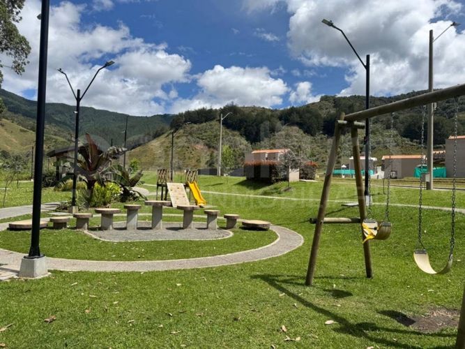 Casa de 3 alcobas en venta en Pantanillo, El Retiro, 238 m² · foto 22 de 23