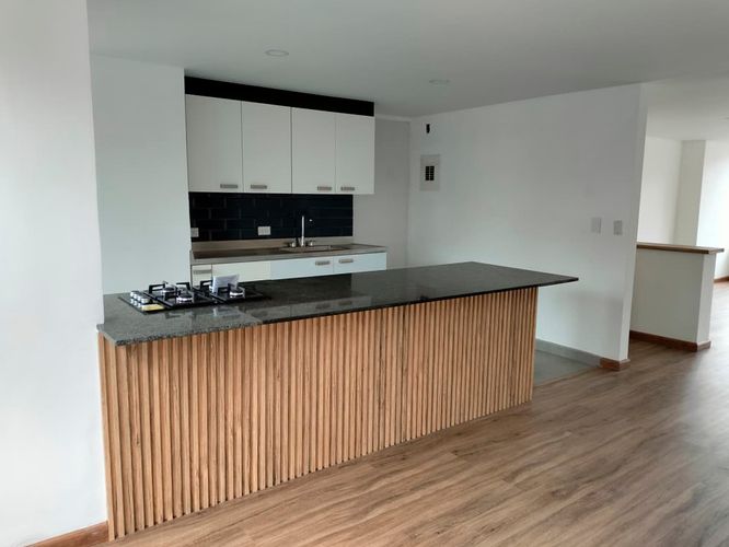 Apartamento de 3 alcobas en arriendo en El Poblado, Medellín, 134 m² · foto 6 de 20
