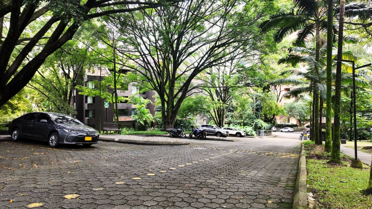 Apartamento en arriendo en La Tomatera, Medellín · foto 14 de 16