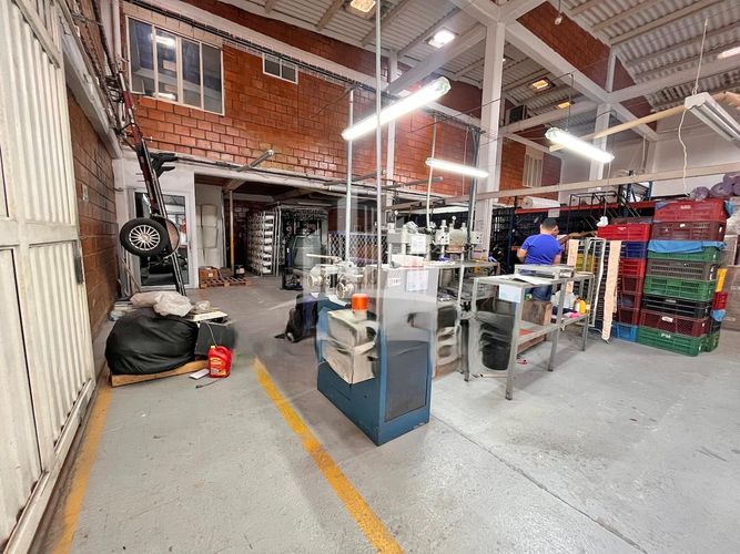 Bodega en venta en La Badea, Dosquebradas, 2856 m² · foto 5 de 10