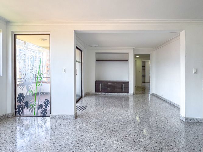 Apartamento en venta en Castropol, Medellín · foto 2 de 16