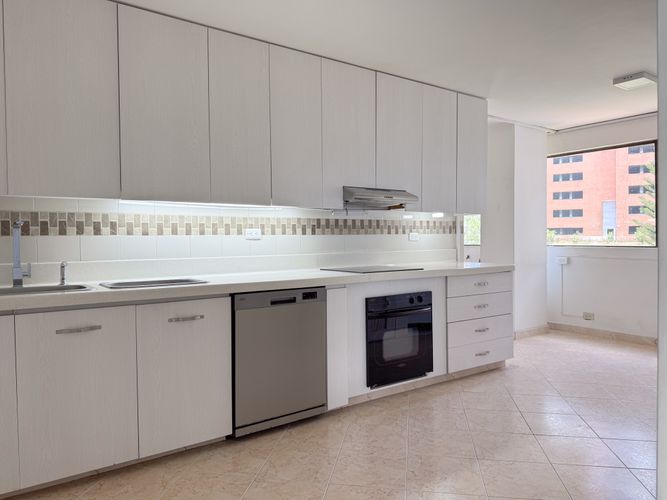 Apartamento en venta en Castropol, Medellín · foto 3 de 16