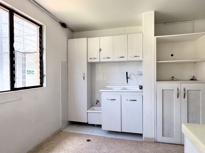 Apartamento en venta en Castropol, Medellín · foto 4 de 16