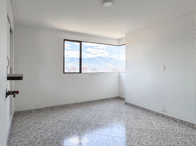 Apartamento en venta en Castropol, Medellín · foto 13 de 16