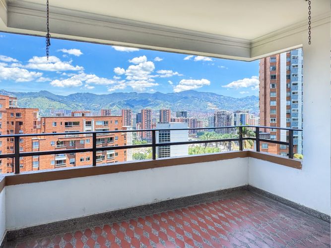 Apartamento en venta en Castropol, Medellín · foto 14 de 16