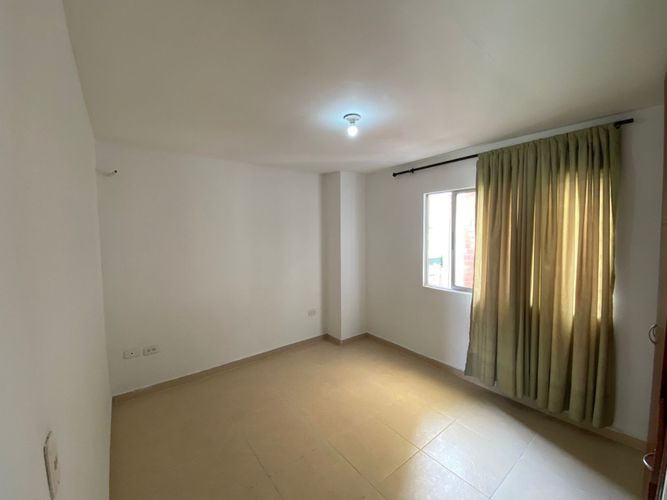 Edificio en venta en Ciudad Jardin, Cali, 269 m² · foto 8 de 19