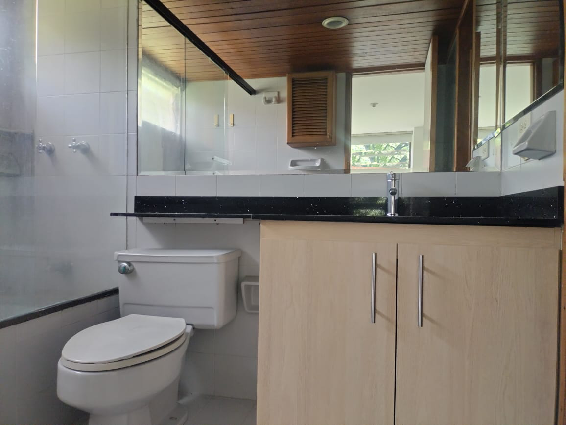 Apartamento en arriendo en El Poblado, Medellín · foto 14 de 15