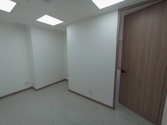 Consultorio en arriendo en San Diego, Medellín, 33 m² · foto 6 de 6