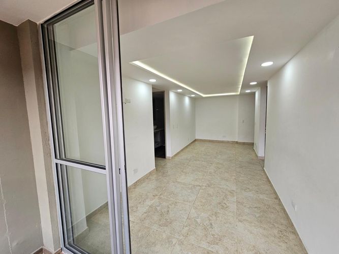 Apartamento de 3 alcobas en venta en Bello, 74 m² · foto 2 de 24