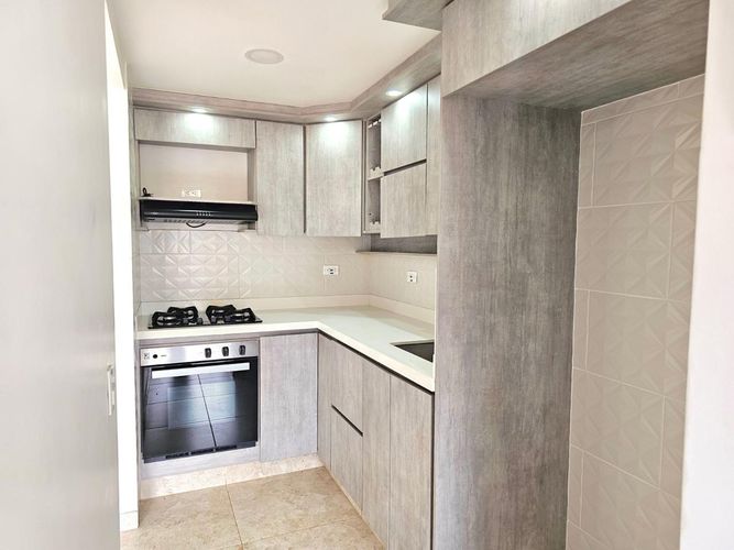 Apartamento de 3 alcobas en venta en Bello, 74 m² · foto 3 de 24
