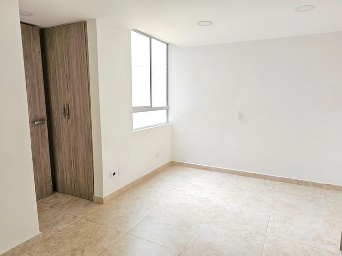 Apartamento de 3 alcobas en venta en Bello, 74 m² · foto 6 de 24