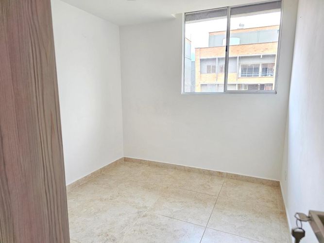 Apartamento de 3 alcobas en venta en Bello, 74 m² · foto 9 de 24