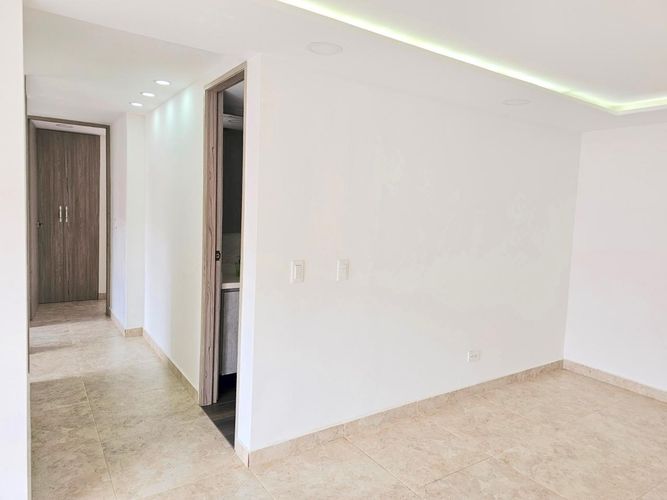 Apartamento de 3 alcobas en venta en Bello, 74 m² · foto 12 de 24