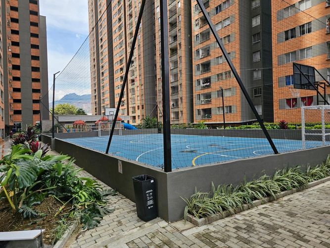 Apartamento de 3 alcobas en venta en Bello, 74 m² · foto 15 de 24