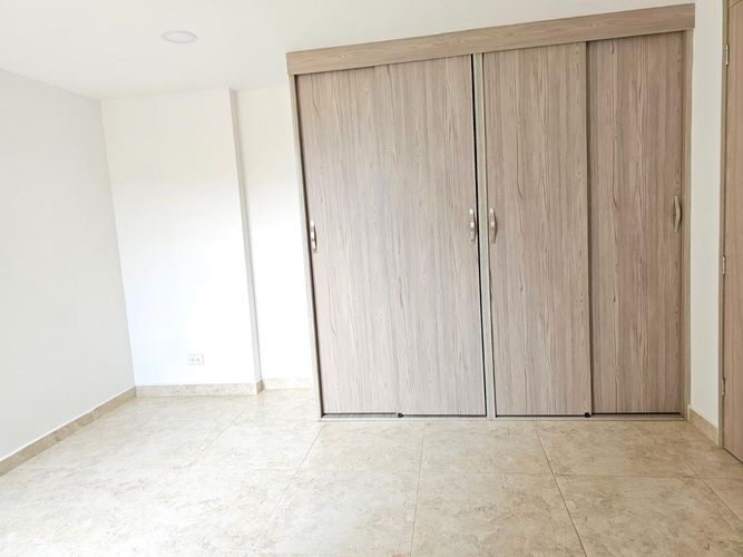 Apartamento de 3 alcobas en venta en Bello, 74 m² · foto 17 de 24