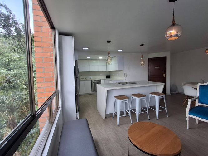 Apartamento de 3 alcobas en venta en El Poblado, Medellín, 78 m² · foto 4 de 21