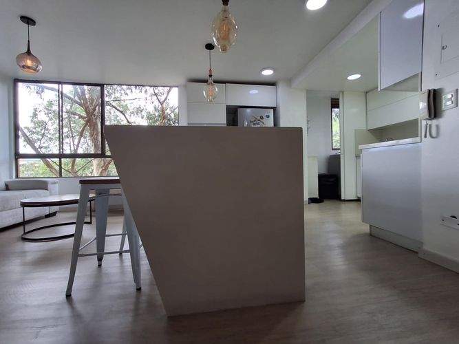 Apartamento de 3 alcobas en venta en El Poblado, Medellín, 78 m² · foto 6 de 21