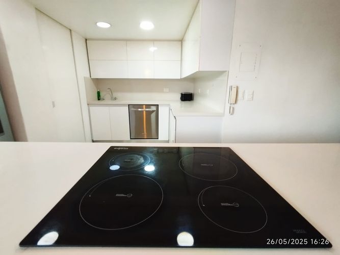 Apartamento de 3 alcobas en venta en El Poblado, Medellín, 78 m² · foto 9 de 21