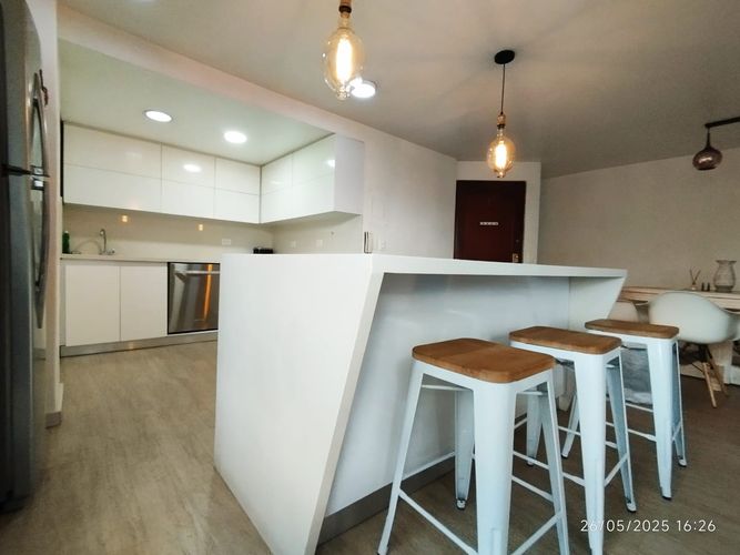 Apartamento de 3 alcobas en venta en El Poblado, Medellín, 78 m² · foto 10 de 21