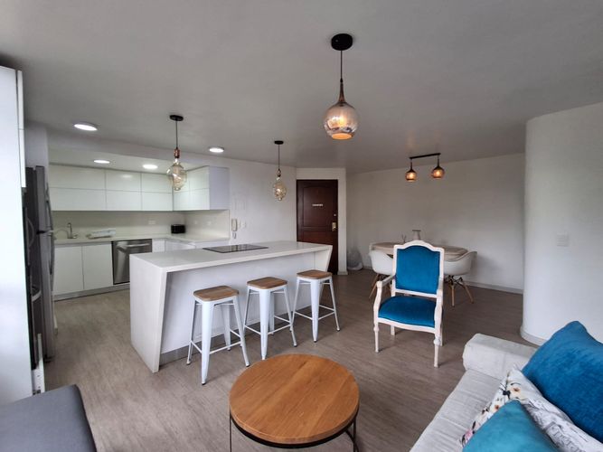 Apartamento de 3 alcobas en venta en El Poblado, Medellín, 78 m² · foto 11 de 21
