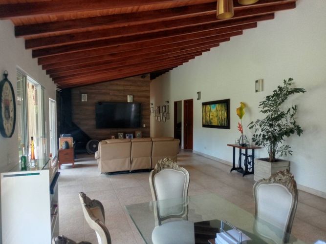 Casa de 3 alcobas en venta en Las Mercedes, Jamundí, 439 m² · foto 15 de 24