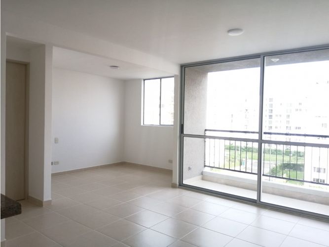 Apartamento de 2 alcobas en venta en Bochalema, Cali, 64 m² · foto 3 de 24