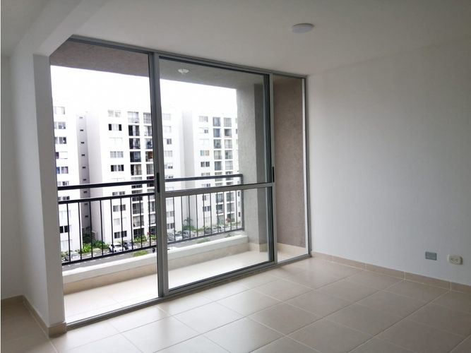 Apartamento de 2 alcobas en venta en Bochalema, Cali, 64 m² · foto 4 de 24