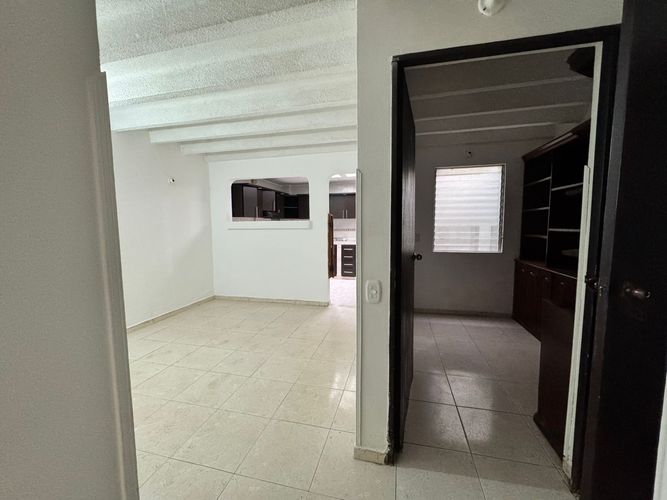 Casa de 3 alcobas en venta en Guayacanes, Floridablanca, 93 m² · foto 13 de 20