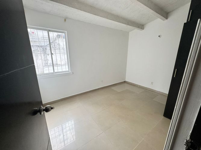 Casa de 3 alcobas en venta en Guayacanes, Floridablanca, 93 m² · foto 17 de 20