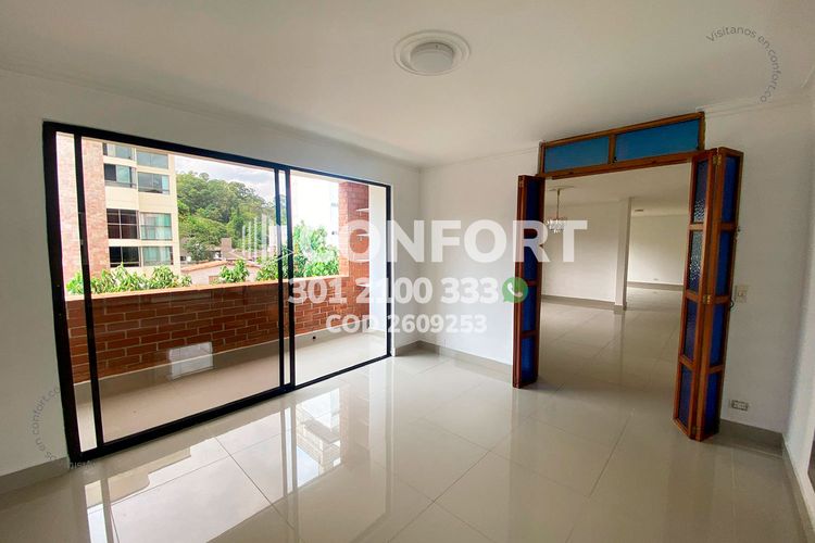 Apartamento de 4 alcobas en arriendo en Conquistadores, Medellín, 230 m² · foto 11 de 24