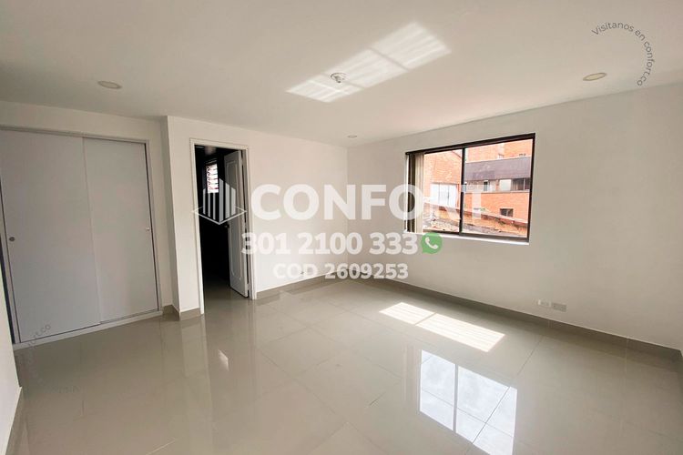 Apartamento de 4 alcobas en arriendo en Conquistadores, Medellín, 230 m² · foto 22 de 24